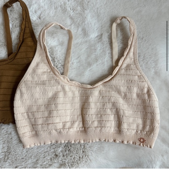 Danskin bralettes with scallop edges - Picture 3 of 5